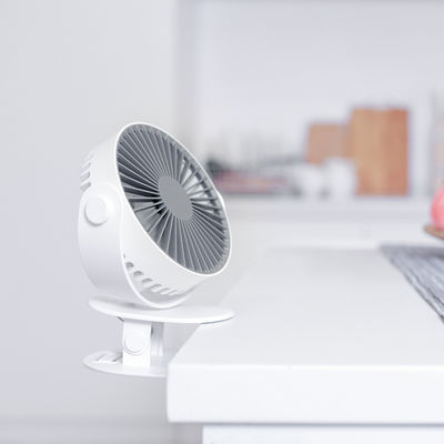 2000mAh बैटरी पोर्टेबल USB फैन BLDC 360 डिग्री टेबल क्लिप फैन
